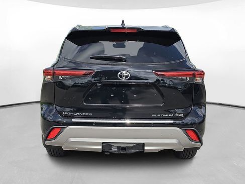 New 2026 Toyota Highlander Platinum AWD/4WD image 5