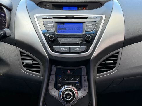 Used 2013 Hyundai Elantra GLS w/ Preferred Pkg image 25
