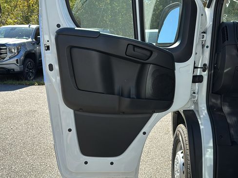New 2026 RAM ProMaster 2500 image 6
