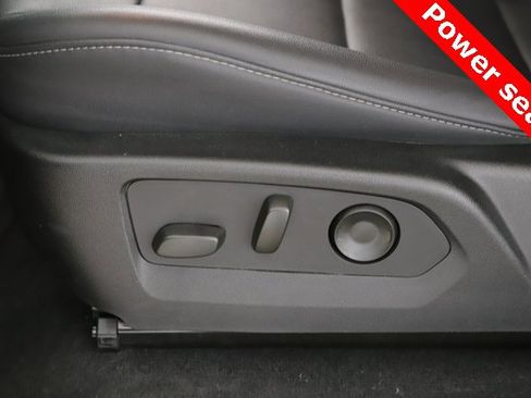 Used 2024 GMC Canyon Elevation w/ Convenience Package image 19