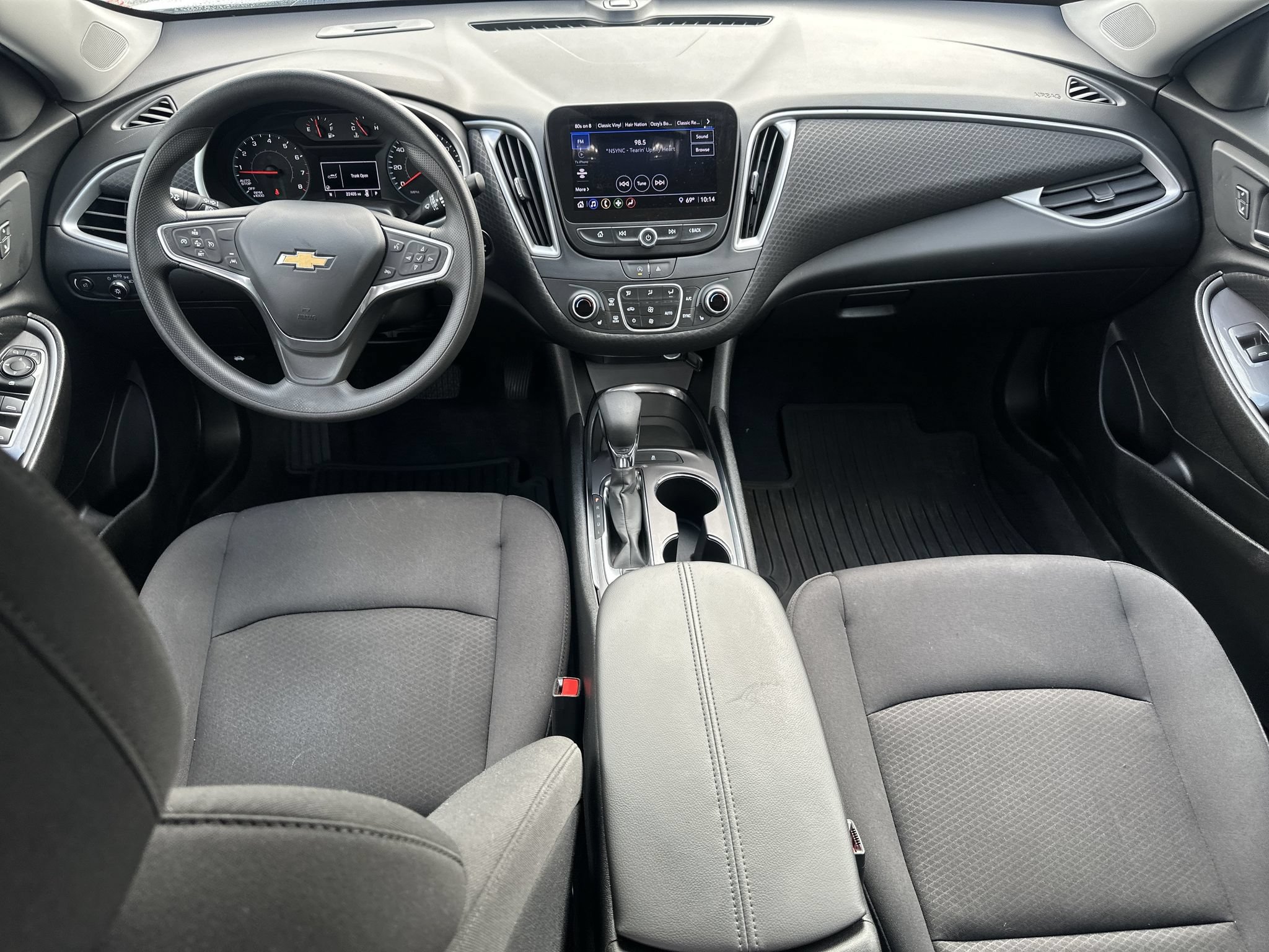 Used 2023 Chevrolet Malibu LT FWD image 22