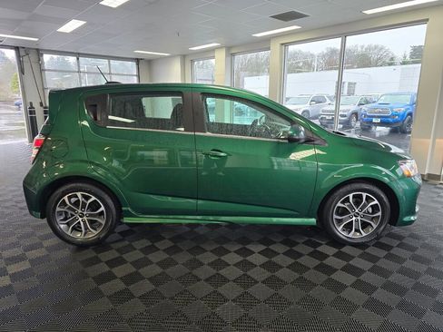 Used 2018 Chevrolet Sonic LT image 3