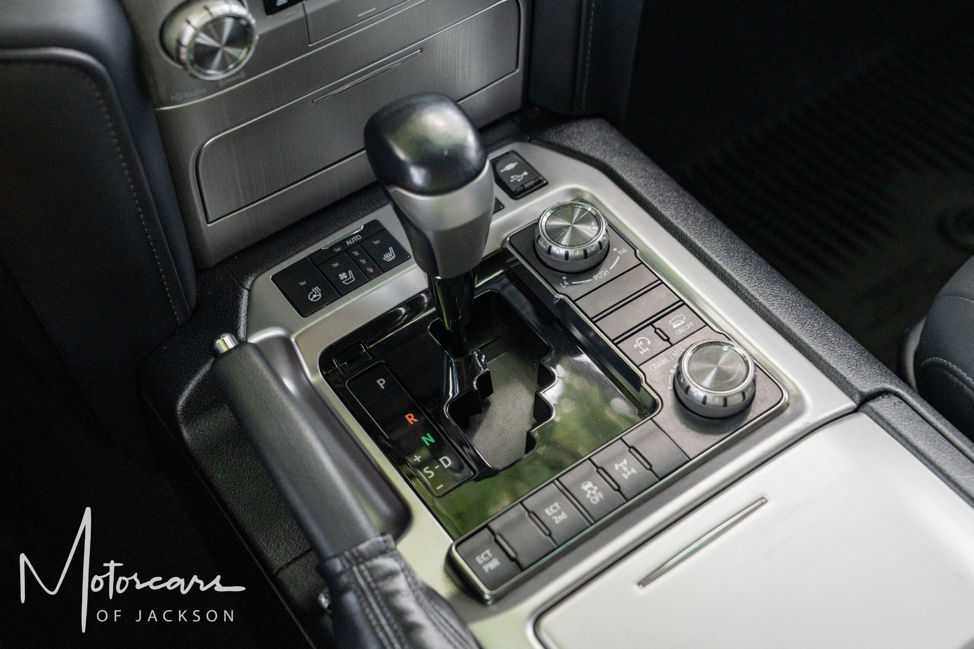 Used 2017 Toyota Land Cruiser AWD/4WD image 25
