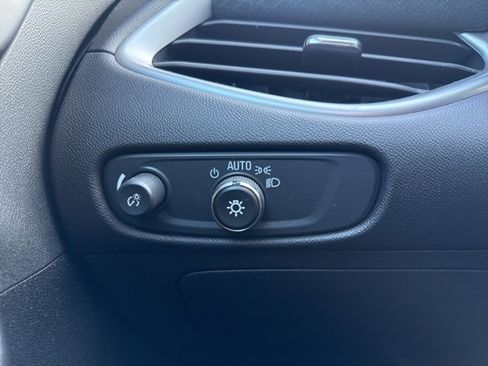 Used 2025 Chevrolet Malibu RS image 12