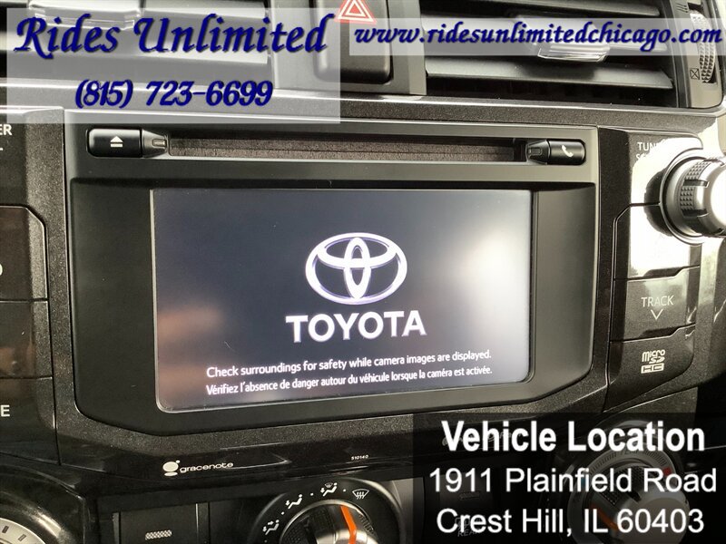 Used 2018 Toyota 4Runner TRD Off-Road Premium AWD/4WD image 17