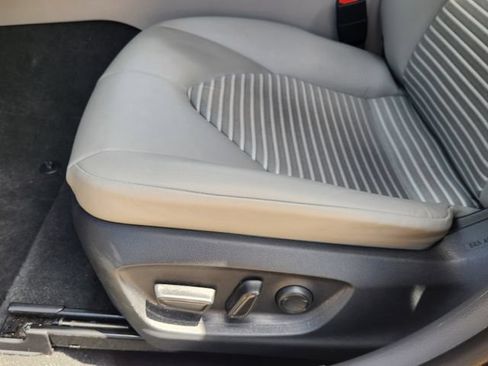 Used 2024 Toyota Camry SE FWD image 18