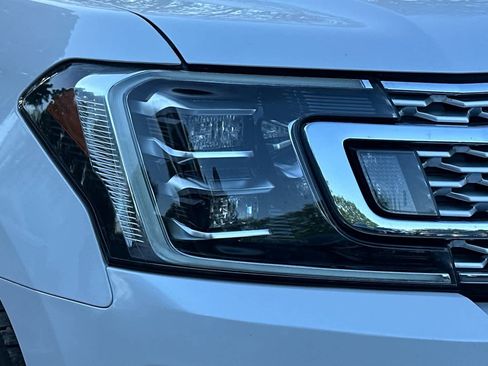 Used 2019 Ford Expedition Platinum AWD/4WD image 9