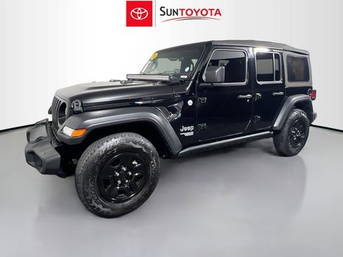 Used 2018 Jeep Wrangler Unlimited Sport image 9
