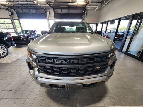Used 2023 Chevrolet Silverado 1500 Custom AWD/4WD image 2