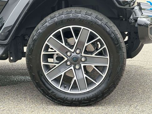 Used 2024 Jeep Wrangler High Altitude AWD/4WD image 7