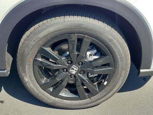 Certified 2027 Honda HR-V Sport image 6
