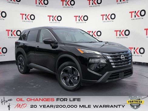 Certified 2026 Nissan Rogue SV w/ Cold Weather Package FWD image 1