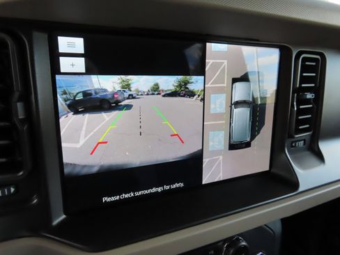 Used 2022 Ford Bronco Wildtrak image 26