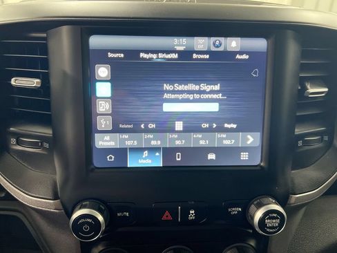 Used 2024 RAM 3500 Tradesman w/ Chrome Appearance Group AWD/4WD image 14