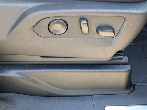 New 2026 Chevrolet Suburban High Country image 39