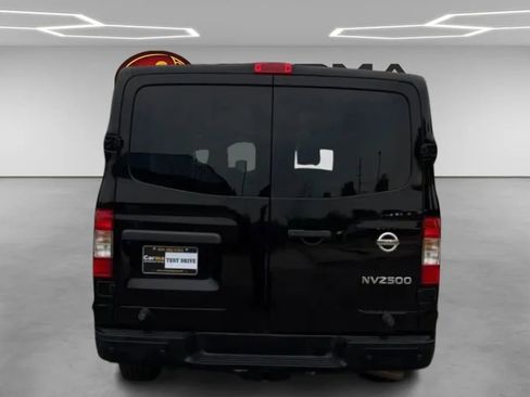 Used 2017 Nissan NV 2500 SV w/ Back Door Glass Package RWD image 4
