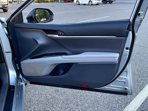 Used 2024 Toyota Camry LE image 22