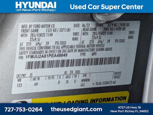 Used 2023 Ford Expedition Limited image 56