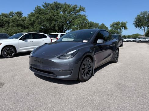 Used 2022 Tesla Model Y Performance AWD/4WD image 2