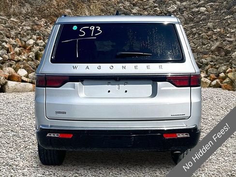 Used 2024 Jeep Wagoneer Series III AWD/4WD image 4