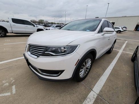 Used 2018 Lincoln MKX Select w/ Select Plus Package image 3
