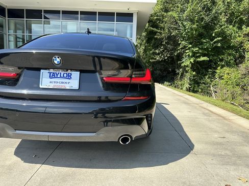 Used 2019 BMW 330i Sedan RWD image 19