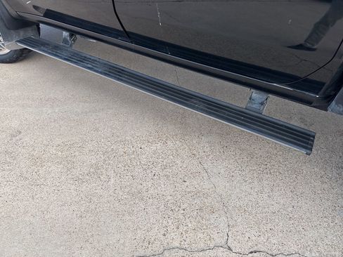 Used 2024 GMC Sierra 3500 Denali Ultimate image 12