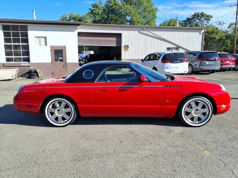 Used 2004 Ford Thunderbird Deluxe image 2