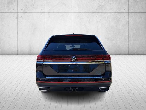 New 2026 Volkswagen Atlas SE image 6