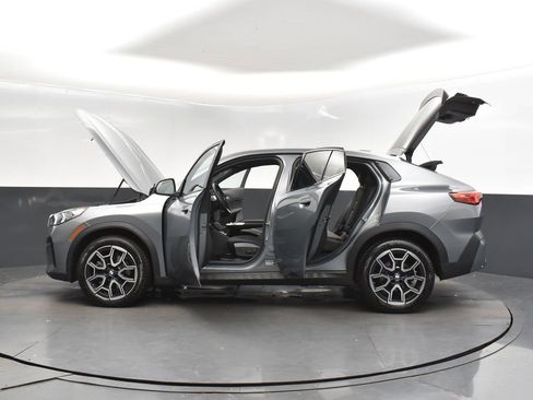 Used 2025 BMW X2 xDrive28i image 47