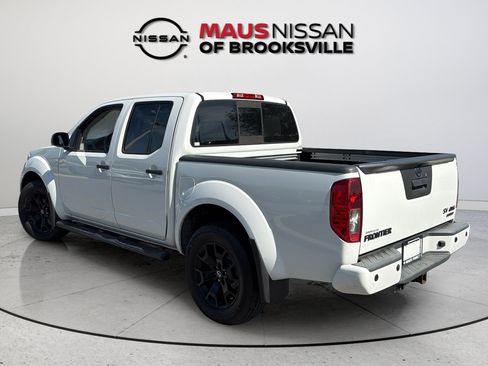 Used 2021 Nissan Frontier SV w/ Midnight Edition Floor Mats AWD/4WD image 7