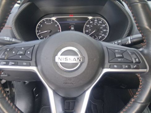 Used 2021 Nissan Sentra SR FWD image 12