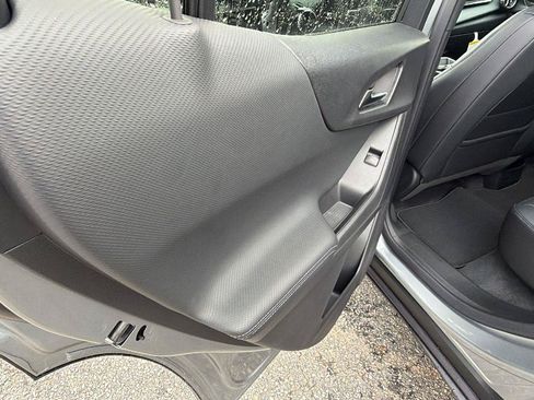 New 2026 Chevrolet Equinox LT w/ Convenience Package II FWD image 17