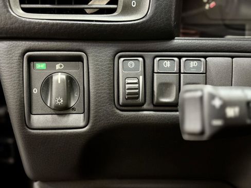 Used 2004 Volvo C70 HT FWD image 14
