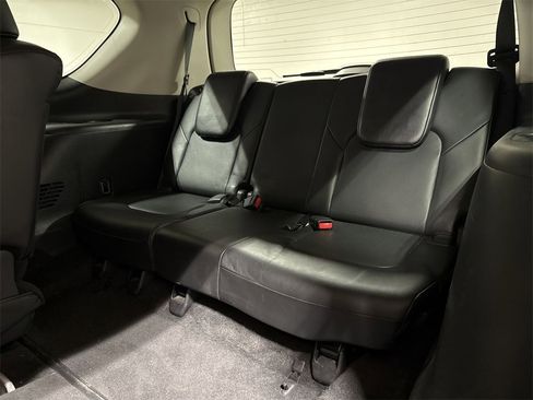 Used 2020 Nissan Armada SL w/ Premium Package image 31