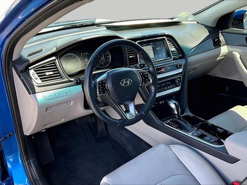 Used 2018 Hyundai Sonata Limited w/ Limited Ultimate Package 03 FWD image 12