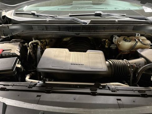 Used 2024 Chevrolet Tahoe Z71 AWD/4WD image 35