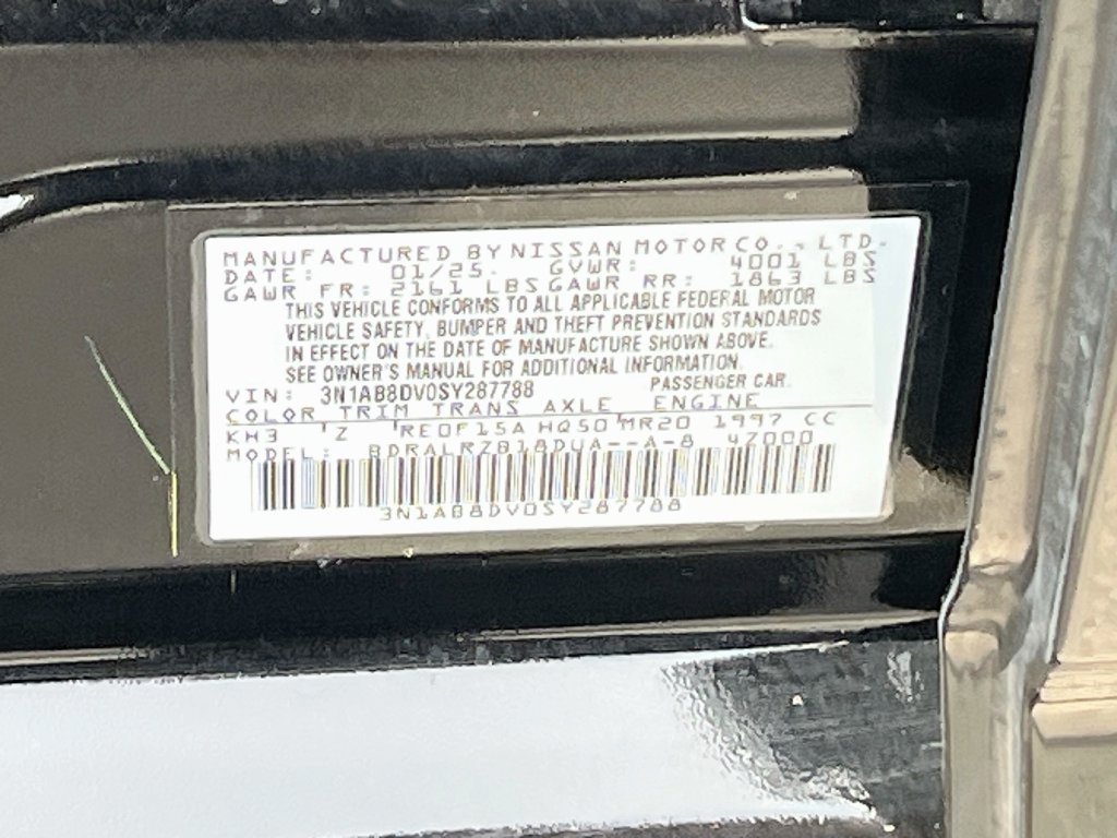 Used 2025 Nissan Sentra SR FWD image 31
