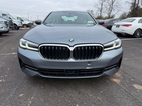 Used 2021 BMW 530i xDrive image 2