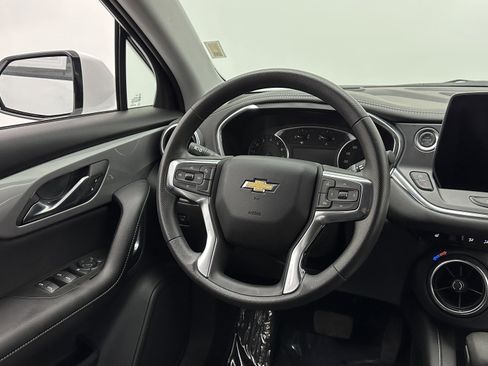 Used 2025 Chevrolet Blazer LT image 24