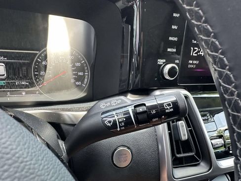 Used 2023 Kia Sorento EX AWD/4WD image 29