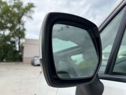 Used 2017 Subaru Forester 2.5i Premium AWD/4WD image 22