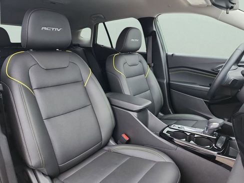Certified 2025 Chevrolet Trax ACTIV image 21