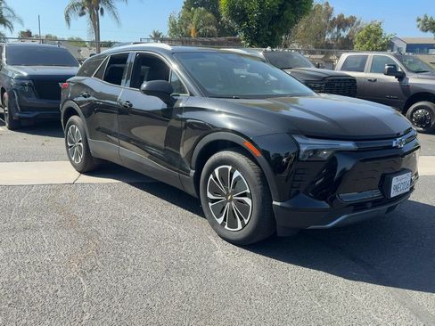 Used 2024 Chevrolet Blazer EV LT AWD/4WD image 3