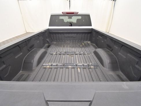 Used 2024 GMC Sierra 3500 SLE w/ SLE Convenience Package image 7