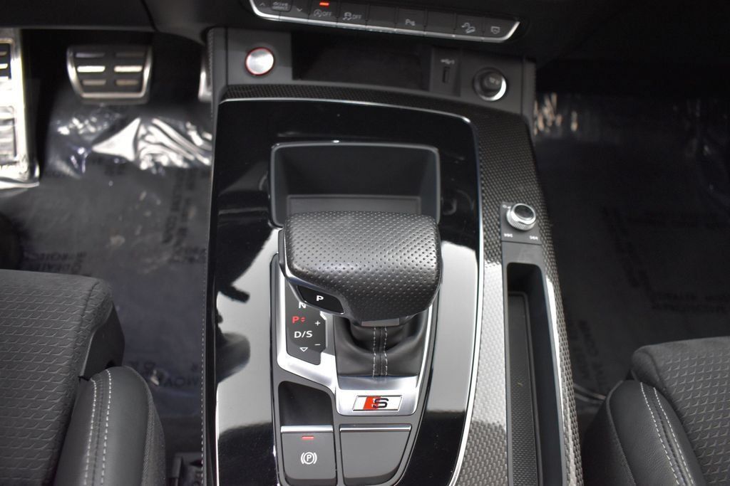 Used 2023 Audi SQ5 Premium Plus w/ Premium Plus Package AWD/4WD image 10