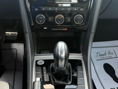 Used 2020 Volkswagen Passat 2.0T R-Line FWD image 17