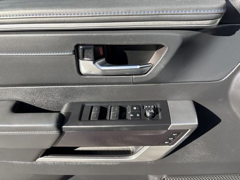 Used 2022 Toyota Tundra Platinum image 17