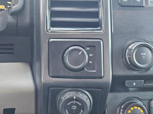 Used 2018 Ford F150 XLT w/ Equipment Group 301A Mid AWD/4WD image 14