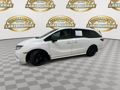 Used 2024 Honda Odyssey Sport image 6